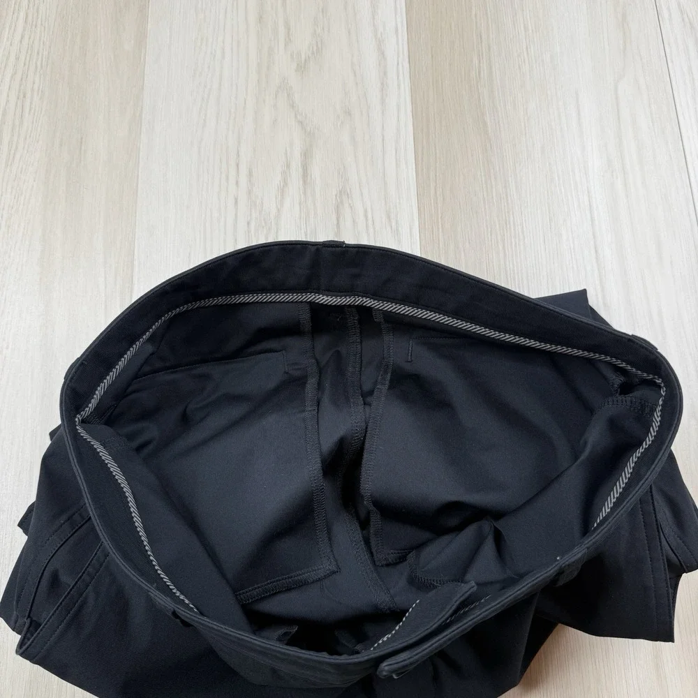 Vuori Meta Cargo Pants Mens Size S Small Jogger Tapered Leg Stretch V451 Black
